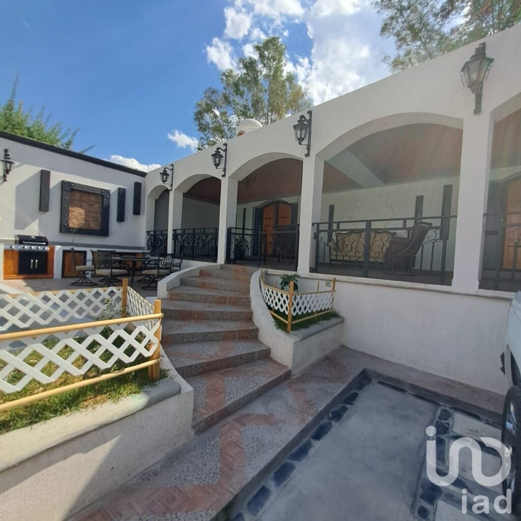 CASA EN VENTA EN MONTORO AGUASCALIENTES CERCA DE NISSAN