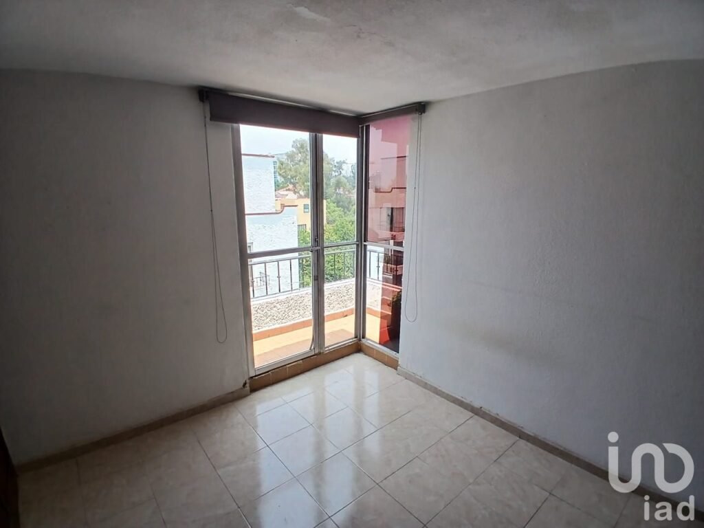 Departamento en venta. Ofrezca. Dos pisos. 3 recamaras 2 baños. Tlalpan, Ciudad de México