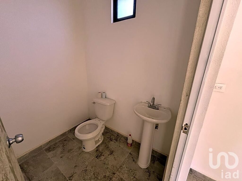 Renta de Locales en Av. principal en Chelem, Yucatan