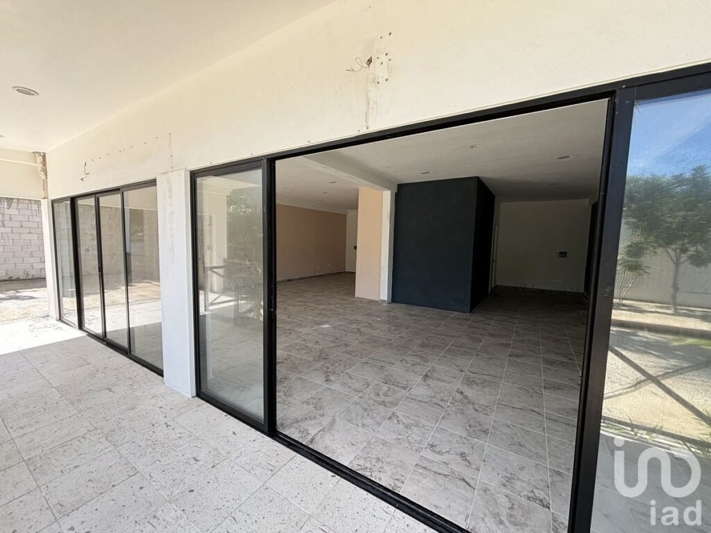 Renta de Locales en Av. principal en Chelem, Yucatan