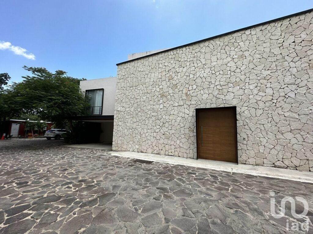 CASA EN VENTA PRIVADA NUUKAN MODELO JAGUAR EN CHOLUL, YUCATAN