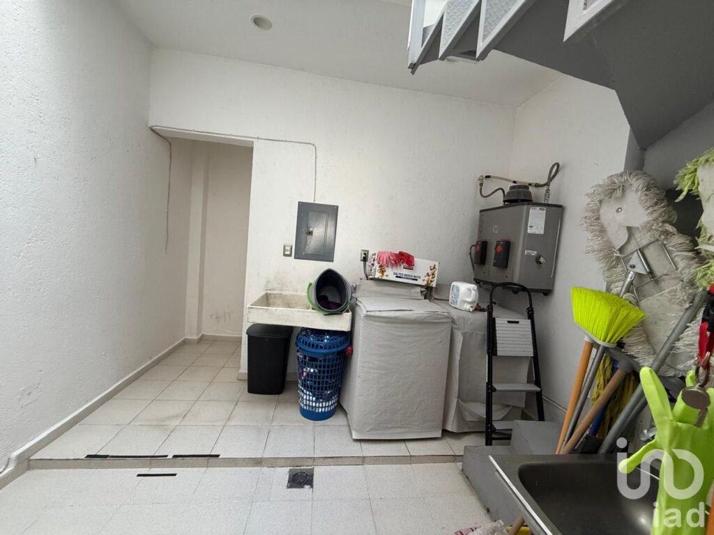 Casa en Venta en Circuito de Atacama en Cumbres del Cimatario Queretaro 76973