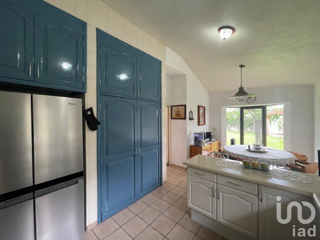 Casa en venta de una sola planta rodeada de jardin en Jardines del lago, Aguascalientes