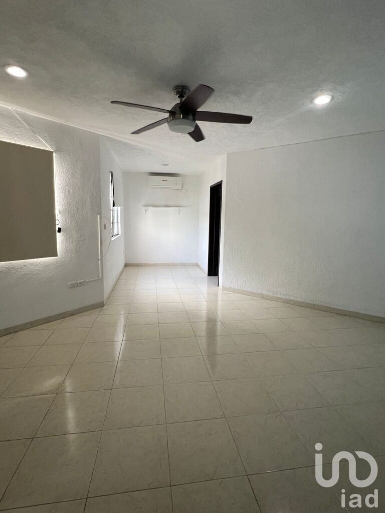 CASA EN VENTA EN SODZIL NORTE, MERIDA, YUCATÁN