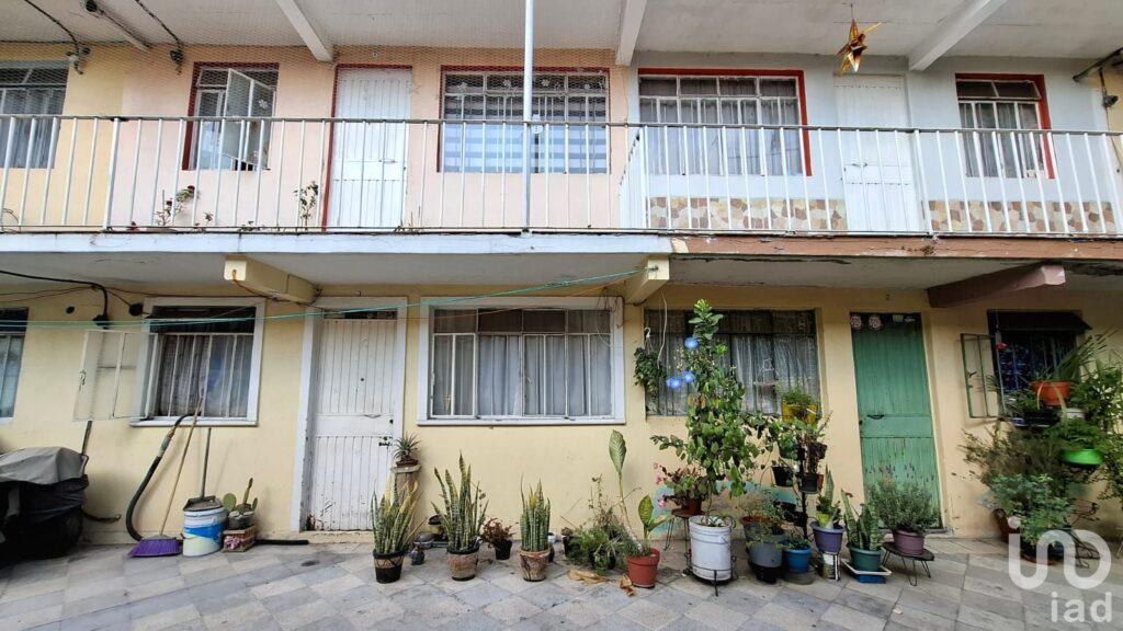 Venta Departamento PB entre Circuito interior y Calzada de Guadalpe