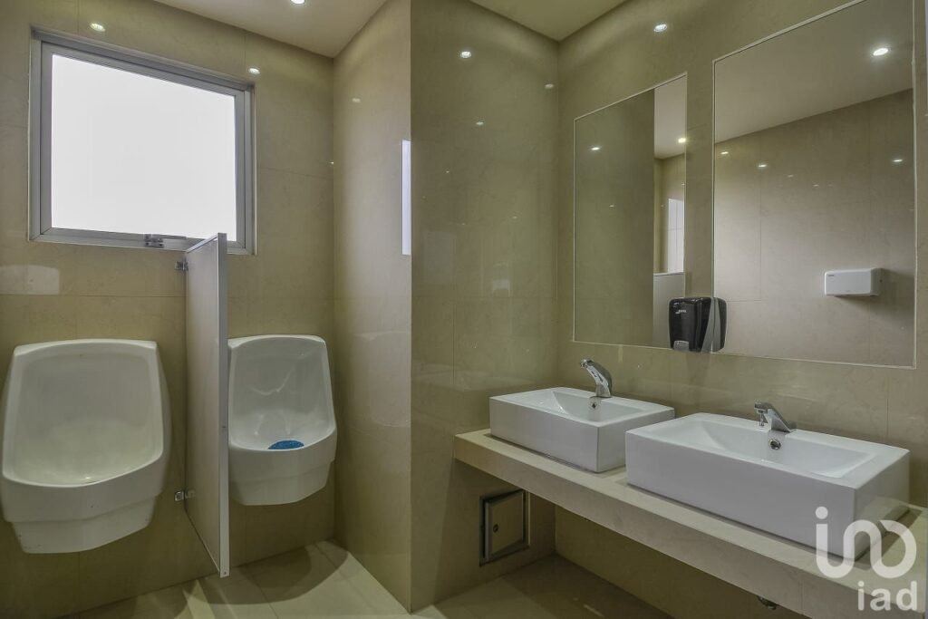 EDIFICIO DE OFICINAS EN VENTA, ZONA TLANEPANTLA CENTRO