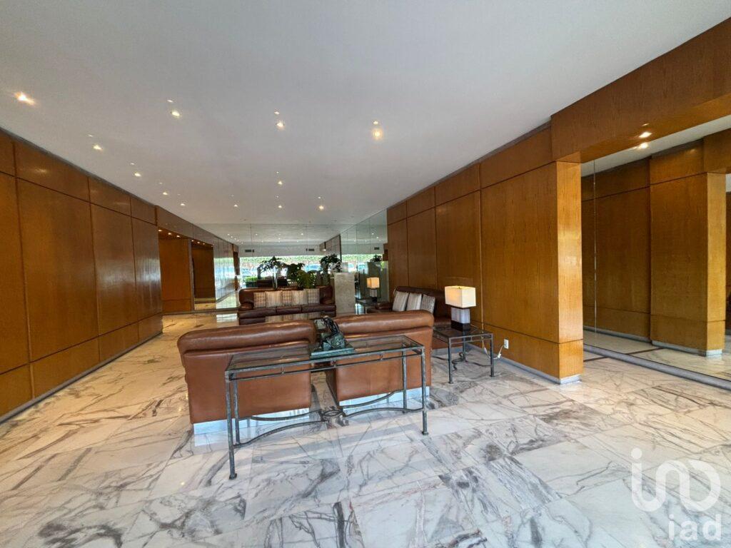 Se vende departamento en Corinto con hermosa vista Panoramica Av Paseo de las Palmas