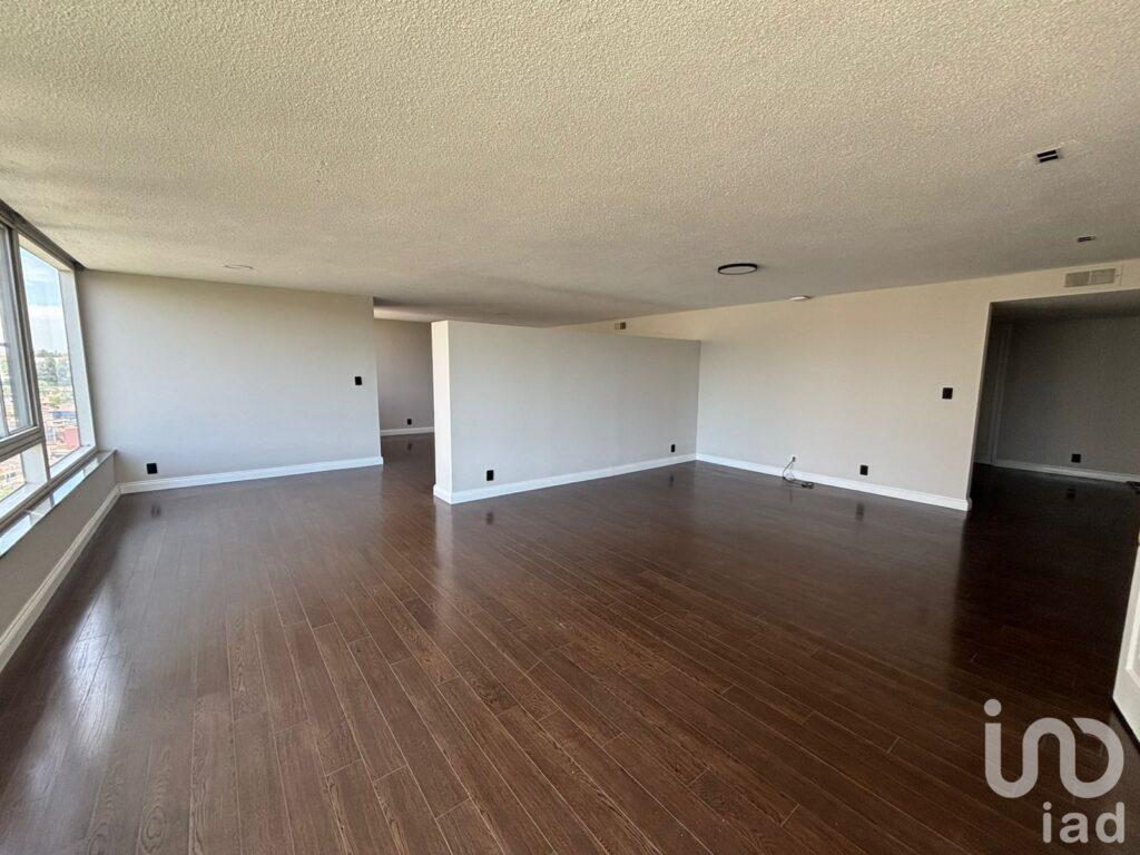 Se vende departamento en Corinto con hermosa vista Panoramica Av Paseo de las Palmas