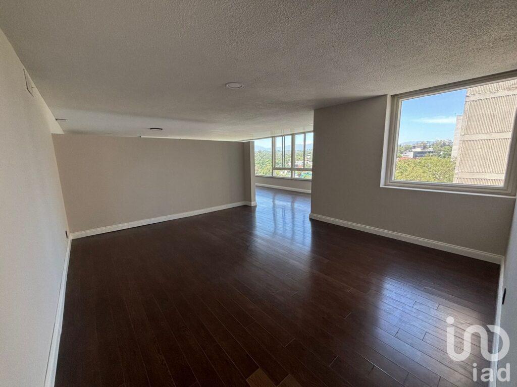 Se vende departamento en Corinto con hermosa vista Panoramica Av Paseo de las Palmas