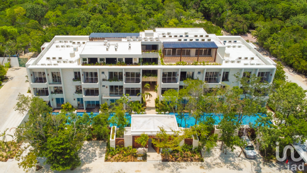 Departamento de Lujo en venta en Planta Baja y Jardín. Aldea Zamá, Tulum.