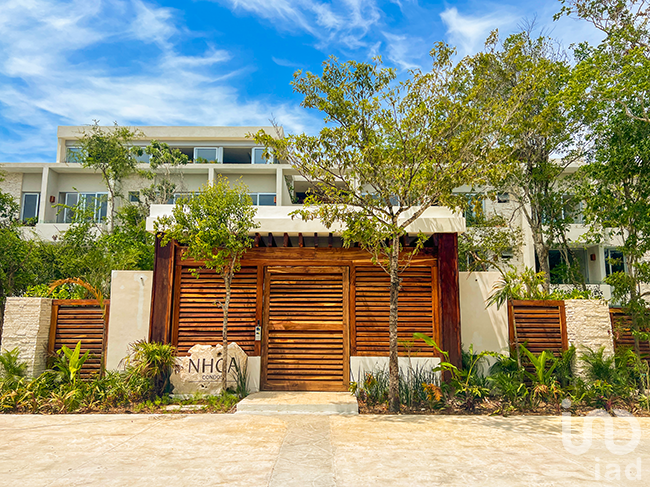 Departamento de Lujo en venta en Planta Baja y Jardín. Aldea Zamá, Tulum.