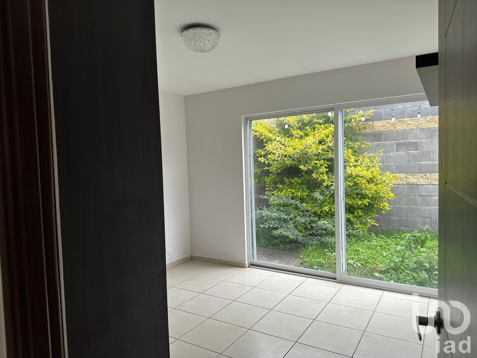 CASA 4 RECÁMARAS + PATIO Y JARDIN EN VENTA