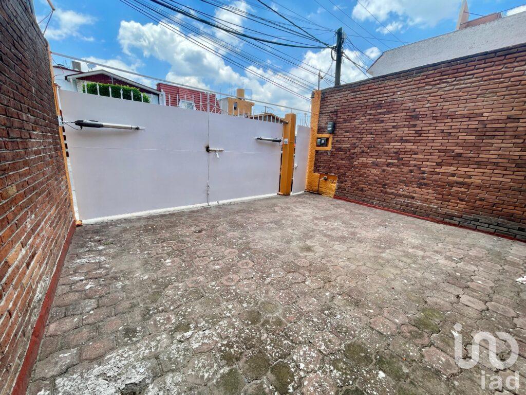 Casa en Venta en Santa Cruz del Monte, Naucalpan, Edo. Méx.