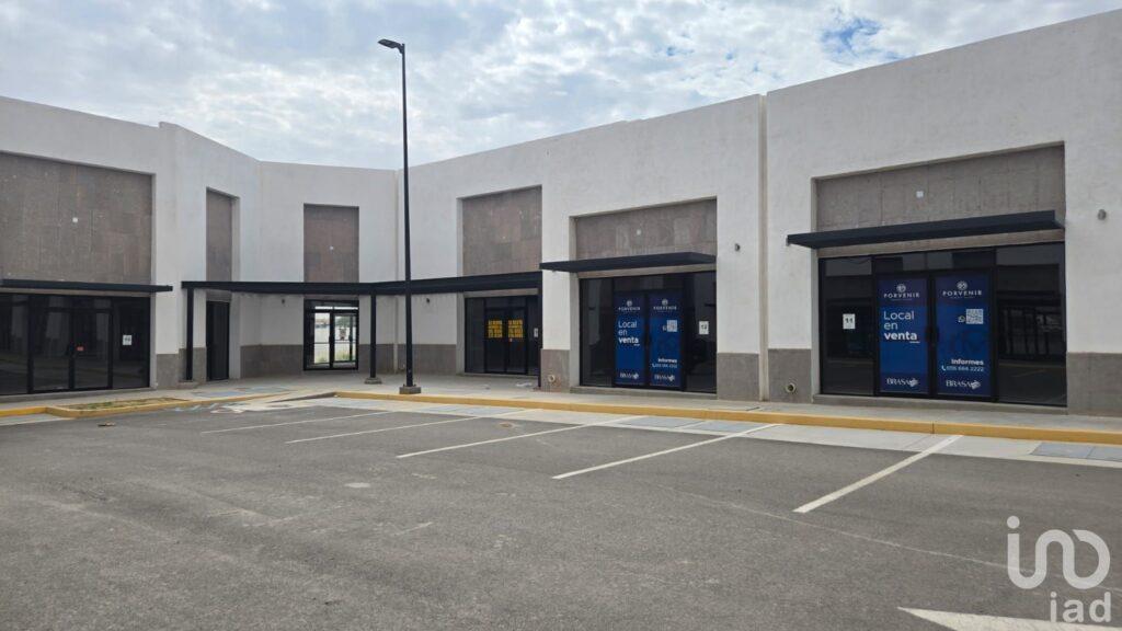 Locales comerciales en Venta, Plaza Comercial a 5 minutos de Puente Zaragoza, Cd Juarez