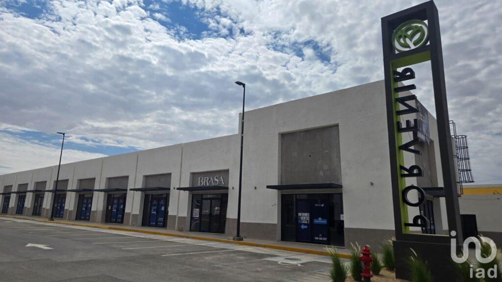 Locales comerciales en Venta, Plaza Comercial a 5 minutos de Puente Zaragoza, Cd Juarez