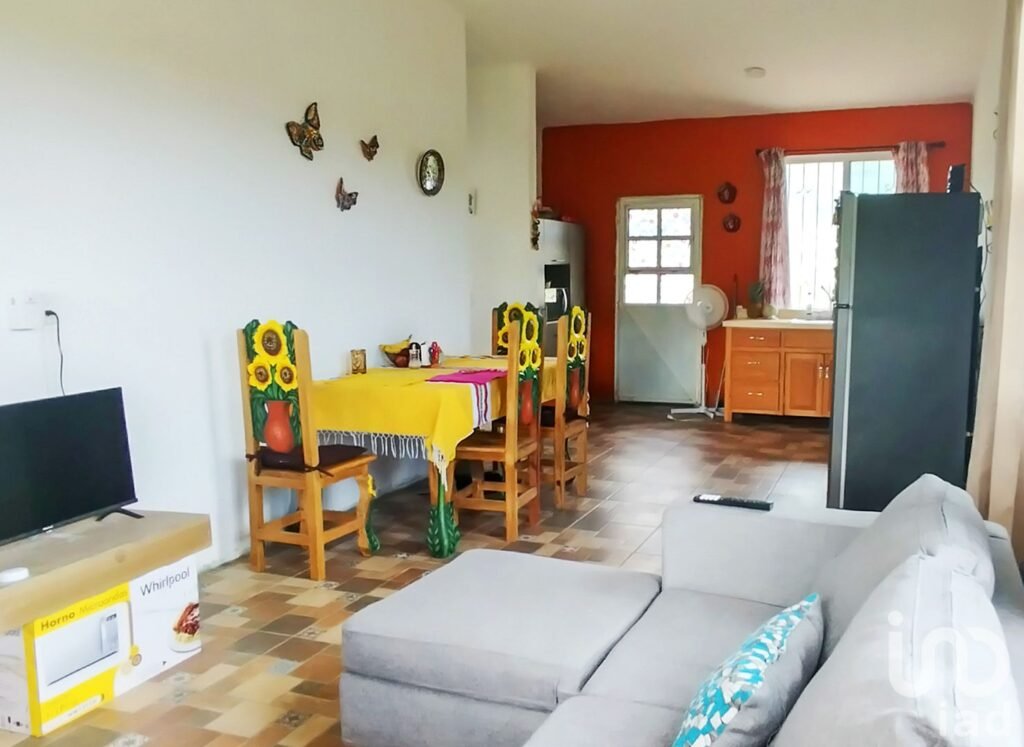 CASA ACOGEDORA EN BARRA DE NAVIDAD, PUERTO ESCONDIDO