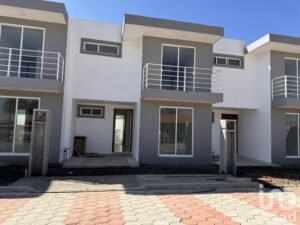 CASA CON RECAMARA EN PLANTA BAJA AL SUR DE PUEBLA  EN SAN JOSE XILOTZINGO