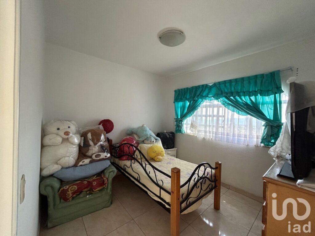 Casa con alberca, al norte de Cuernavaca