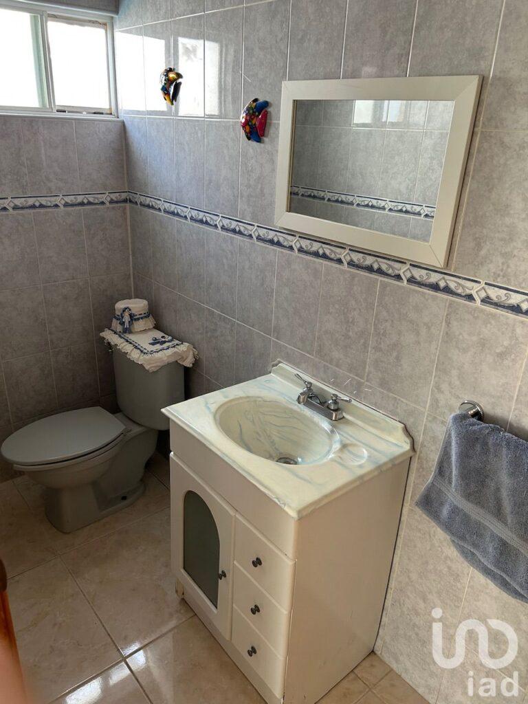 Casa con alberca, al norte de Cuernavaca