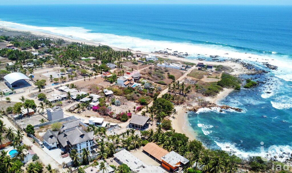 MAGNIFICA CASA FRENTE A LA BAHIA EN EL PUERTECITO