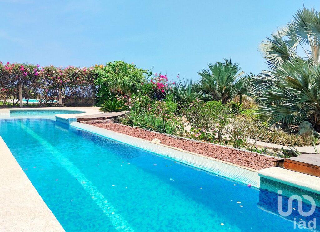 MAGNIFICA CASA FRENTE A LA BAHIA EN EL PUERTECITO