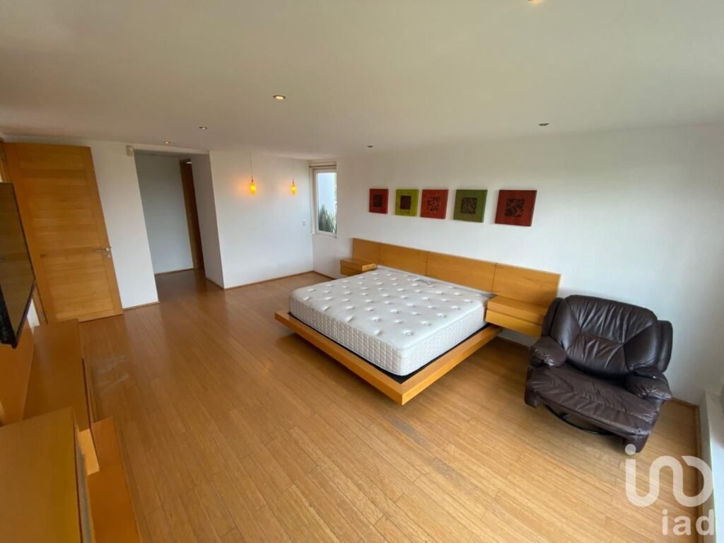 CASA EN VILLAS REGENCY JURICA