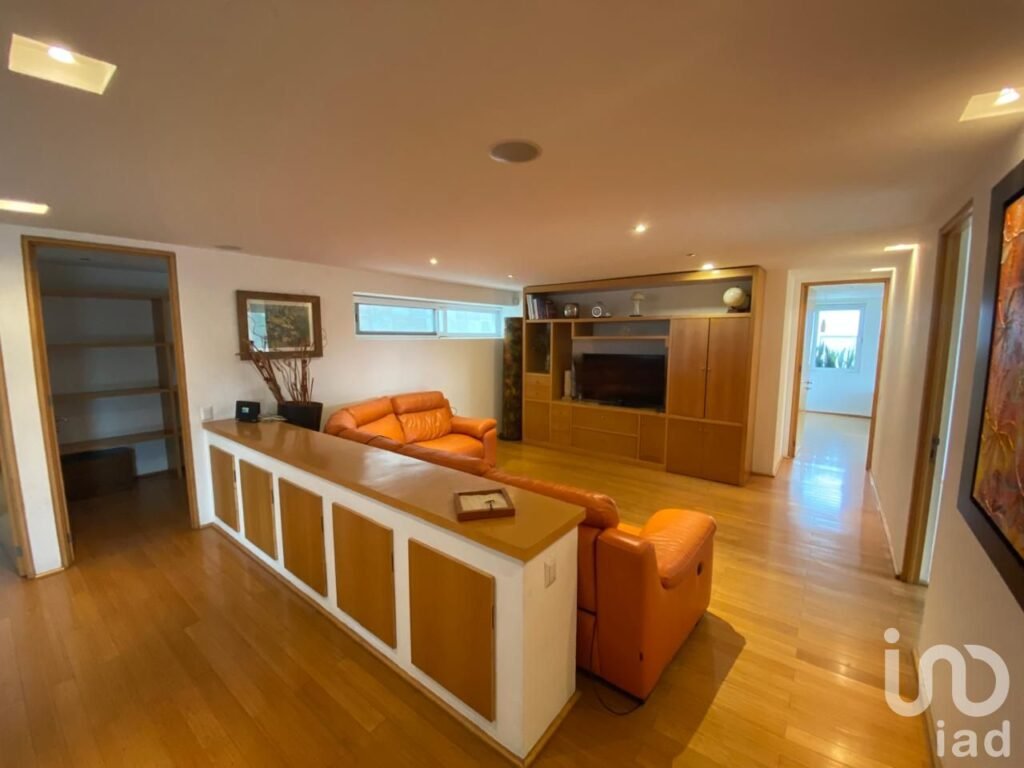 CASA EN VILLAS REGENCY JURICA