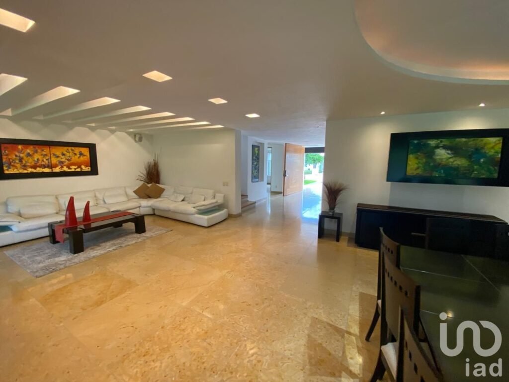 CASA EN VILLAS REGENCY JURICA
