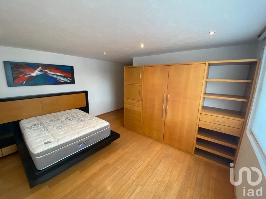 CASA EN VILLAS REGENCY JURICA