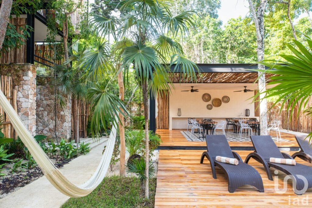 Confortable y funcional Penthouse en venta en la Veleta Tulum