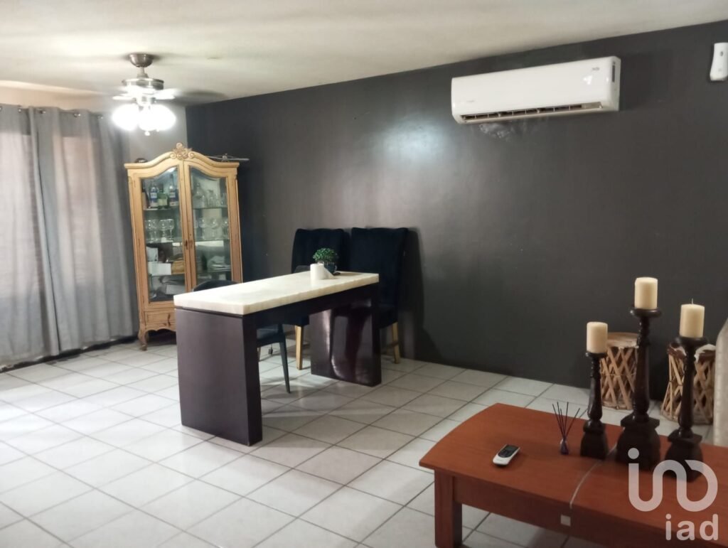 CASA EN VENTA EN  VALLE ALTO