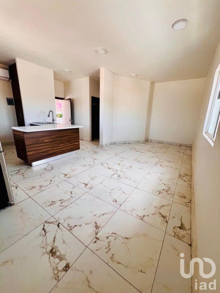 SE RENTAN DEPARTAMENTOS EN AV 16 DE SEPTIEMBRE UBICACION CENTRICA