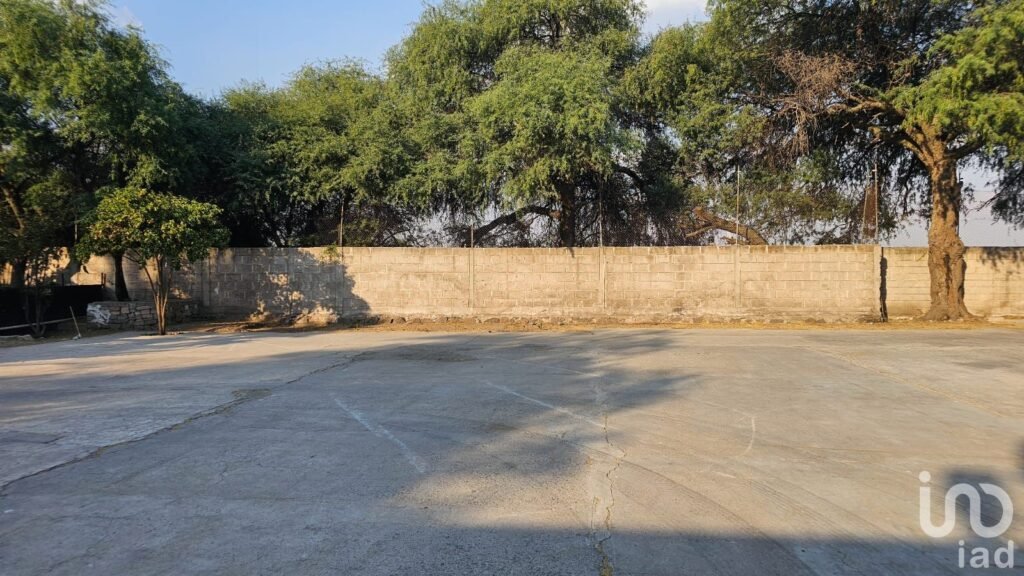 RENTA TERRENO EN QUERETARO BARDEADO CON CASA Y BODEGA - 2198958 terreno en renta renta terreno en queretaro bardeado con casa y bodega 251084