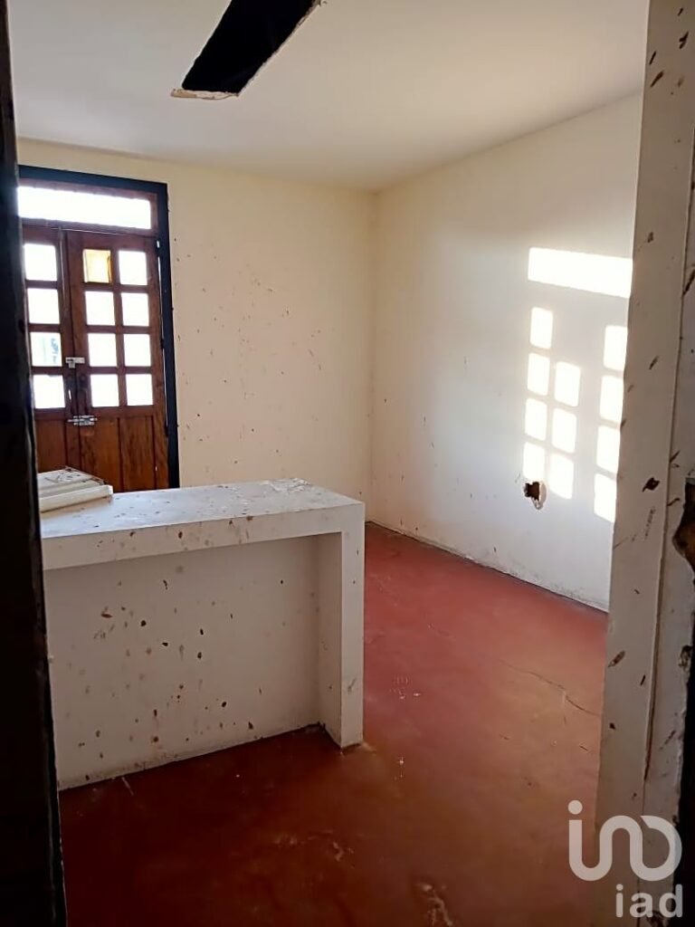 PROPIEDA EN VENTA EN ZONA CENTRO DE TAPACHULA APTA PARA OFICINAS ESCUELA, COMERCIO O CASA HABITACION