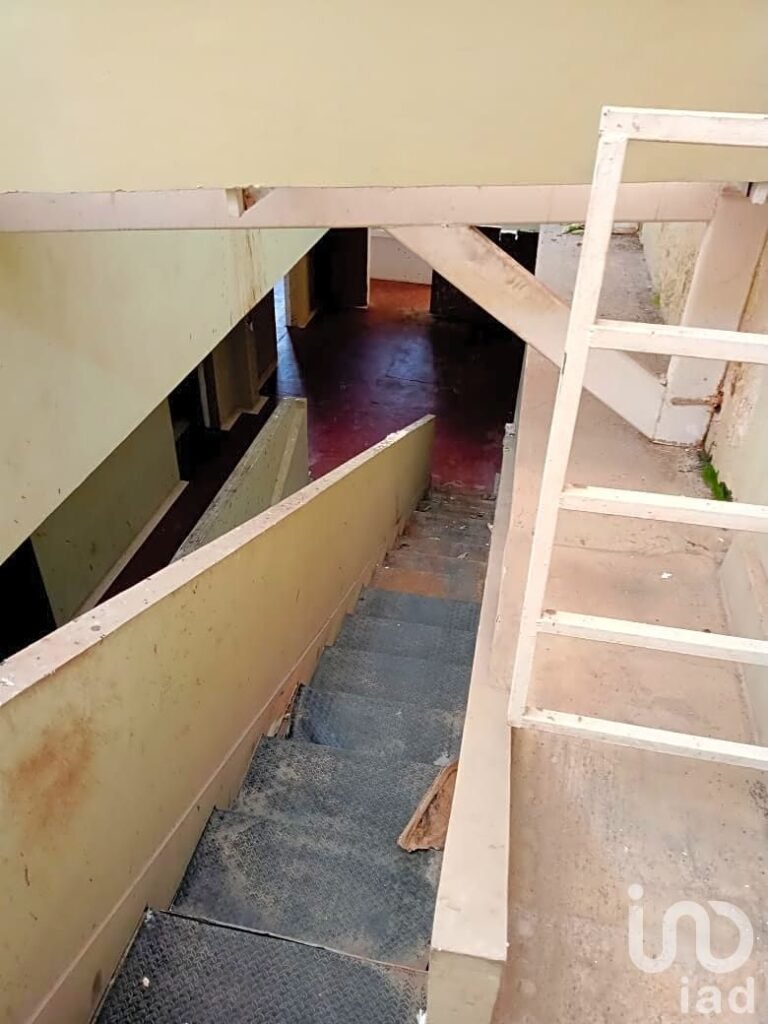 PROPIEDA EN VENTA EN ZONA CENTRO DE TAPACHULA APTA PARA OFICINAS ESCUELA, COMERCIO O CASA HABITACION