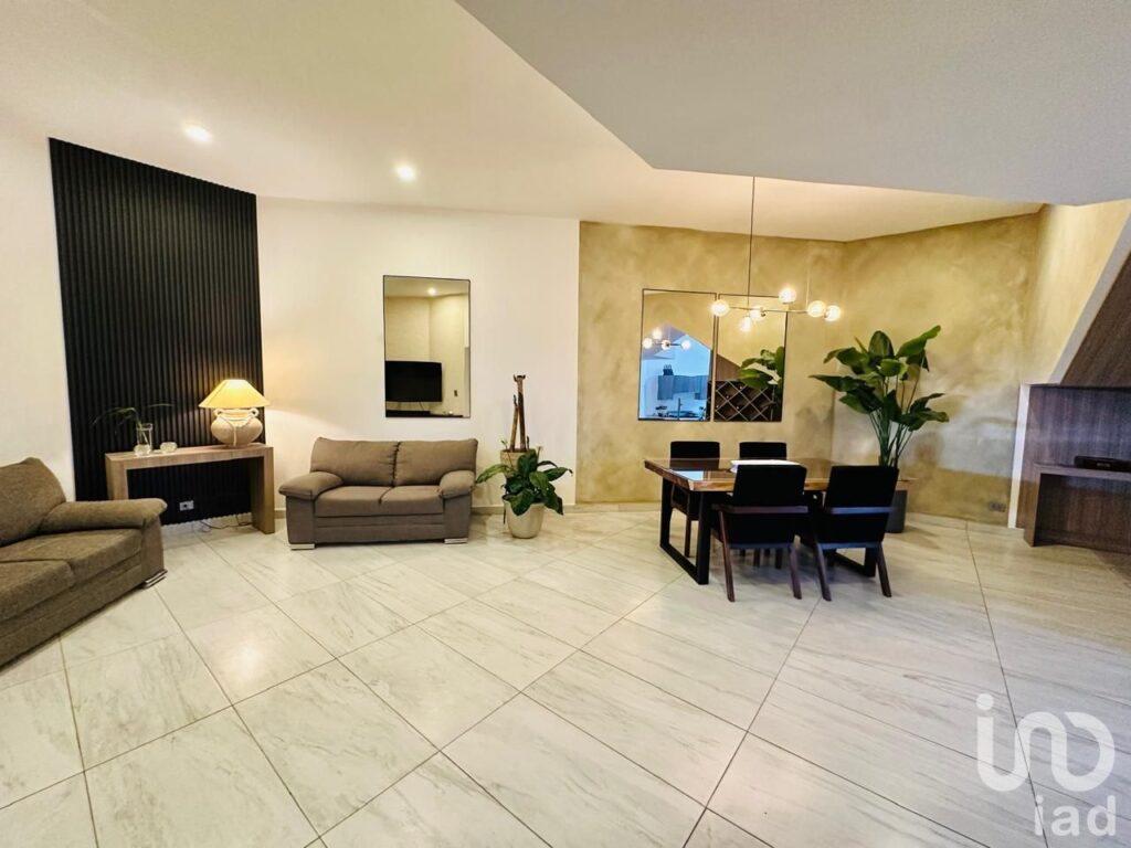 CASA EN VENTA RINCONES DE SAN MARCOS 3 Niveles Tipo Loft