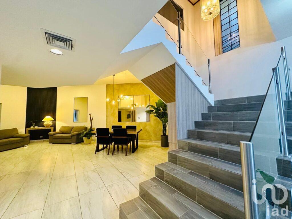 CASA EN VENTA RINCONES DE SAN MARCOS 3 Niveles Tipo Loft