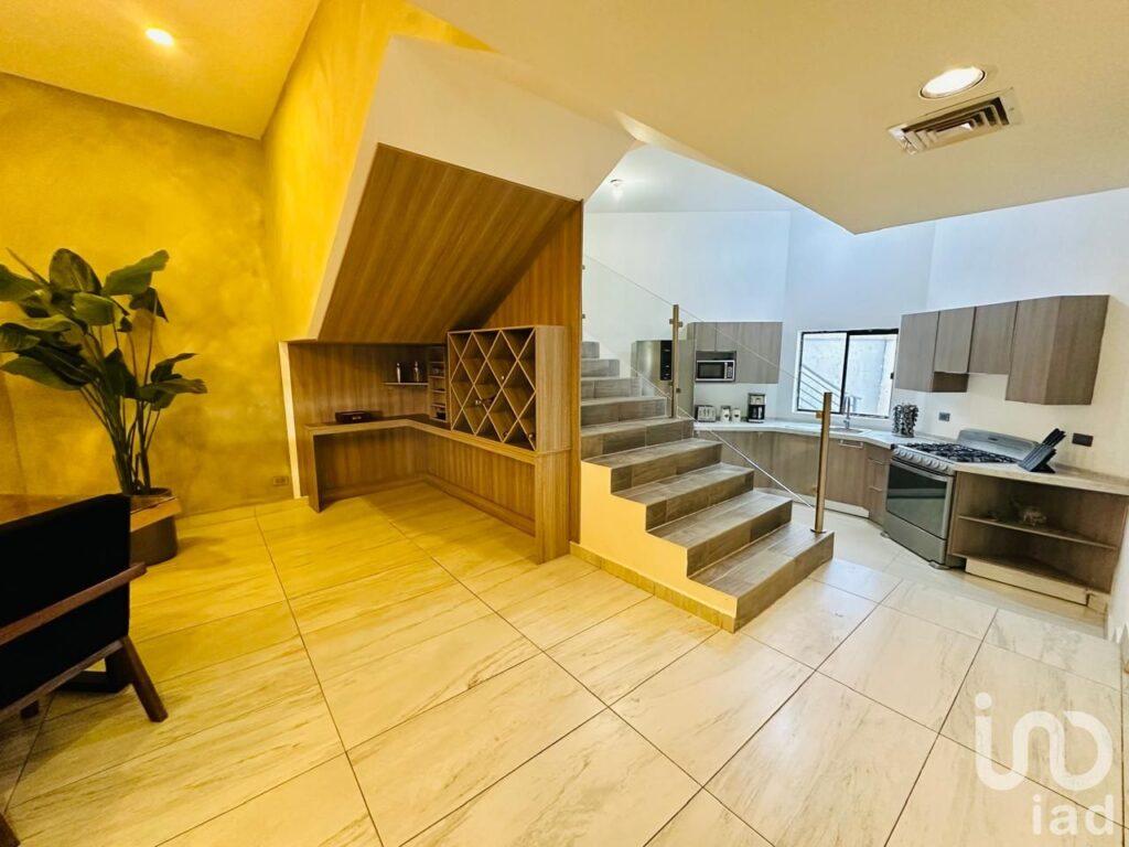 CASA EN VENTA RINCONES DE SAN MARCOS 3 Niveles Tipo Loft