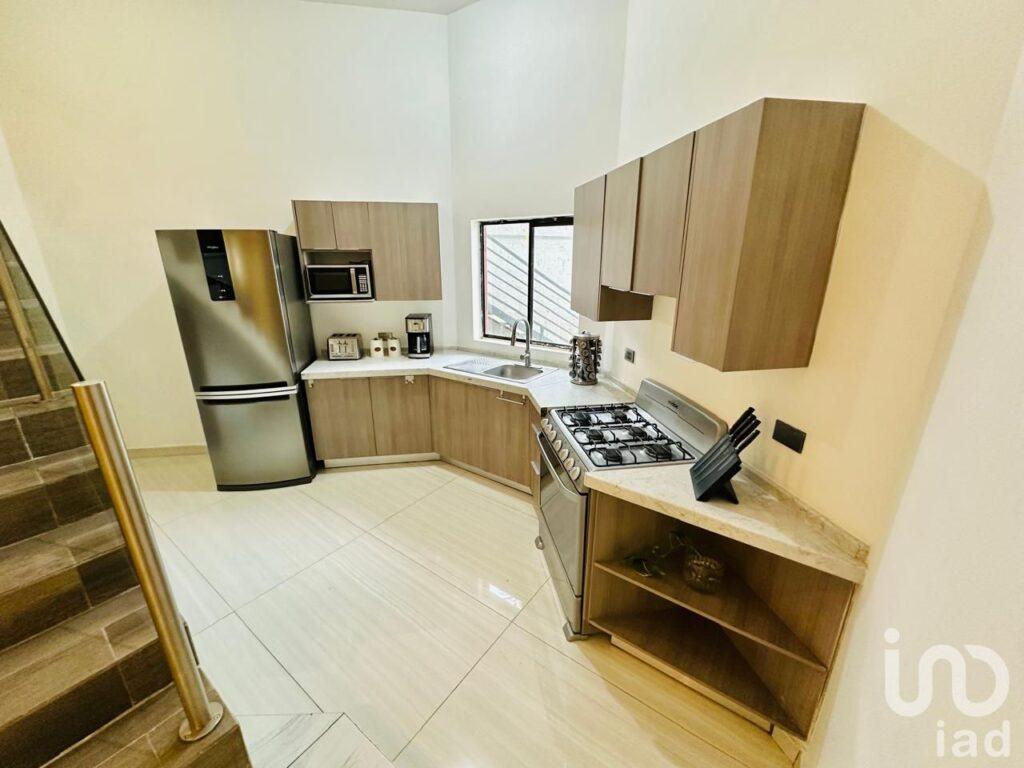 CASA EN VENTA RINCONES DE SAN MARCOS 3 Niveles Tipo Loft