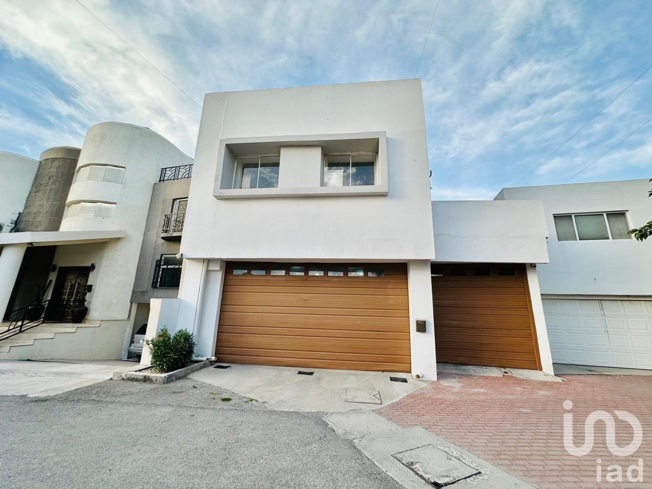 CASA EN VENTA RINCONES DE SAN MARCOS 3 Niveles Tipo Loft