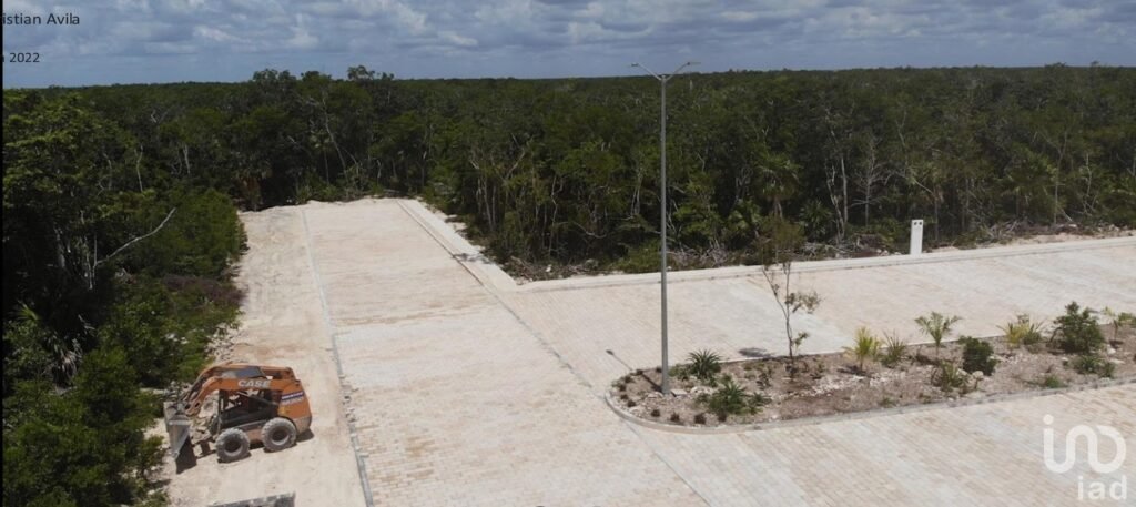 Ultimo Lote en esquina en Desarrollo Residencial en Tulum