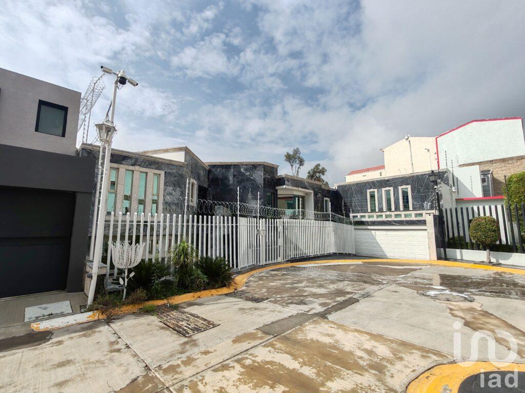 CASA EN VENTA EN PASEOS DE FONTAINEBLEAU, PASEOS DEL BOSQUE, NAUCALPAN