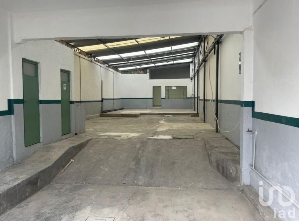 BODEGA EN RENTA 300 mts2  ZONA HUMBOLTD