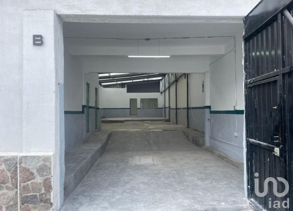 BODEGA EN RENTA 300 mts2  ZONA HUMBOLTD