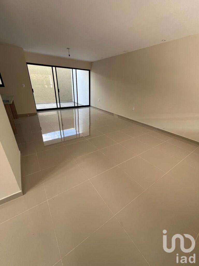 Casa en Maderas Residencial, Celaya 3 hab, alberca y terraza por camino San José de Guanajuato