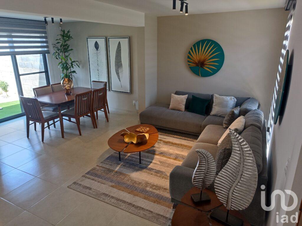 Camino a San José, cerca UNITESBA, cerca Ancona, cerca Puerta de Piedra, casa 2 recámaras Reserva