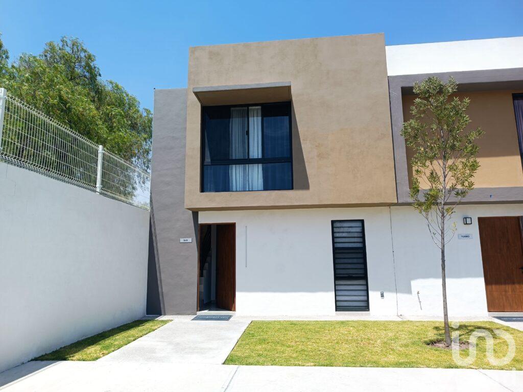 Camino a San José, cerca UNITESBA, cerca Ancona, cerca Puerta de Piedra, casa 2 recámaras Reserva