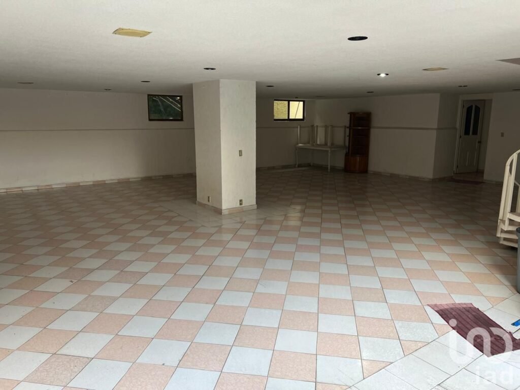 RESIDENCIA EN VENTA FRACCIONAMIENTO TORRES LINDAVISTA