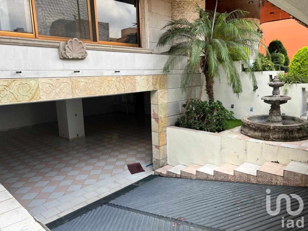 RESIDENCIA EN VENTA FRACCIONAMIENTO TORRES LINDAVISTA