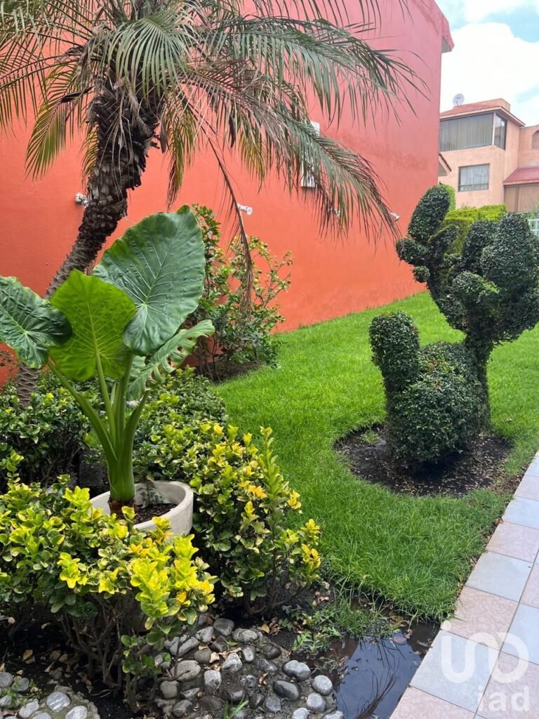 RESIDENCIA EN VENTA FRACCIONAMIENTO TORRES LINDAVISTA